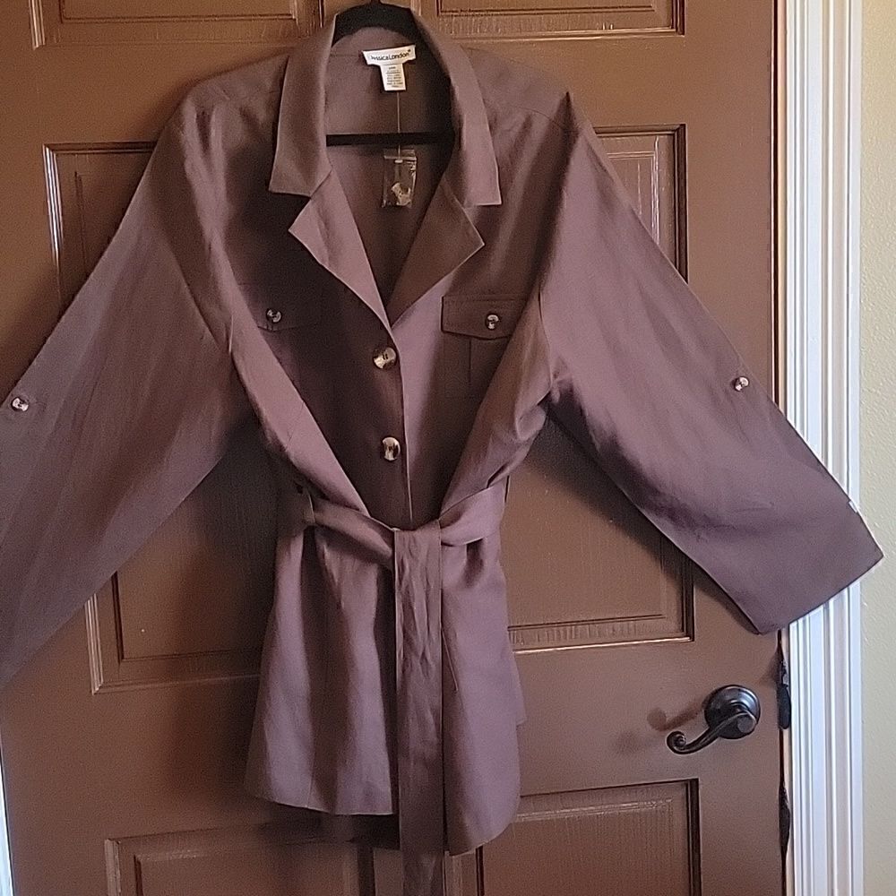Jessica London- Linen/Rayon brown collared button down front Jacket 26W. NWT.